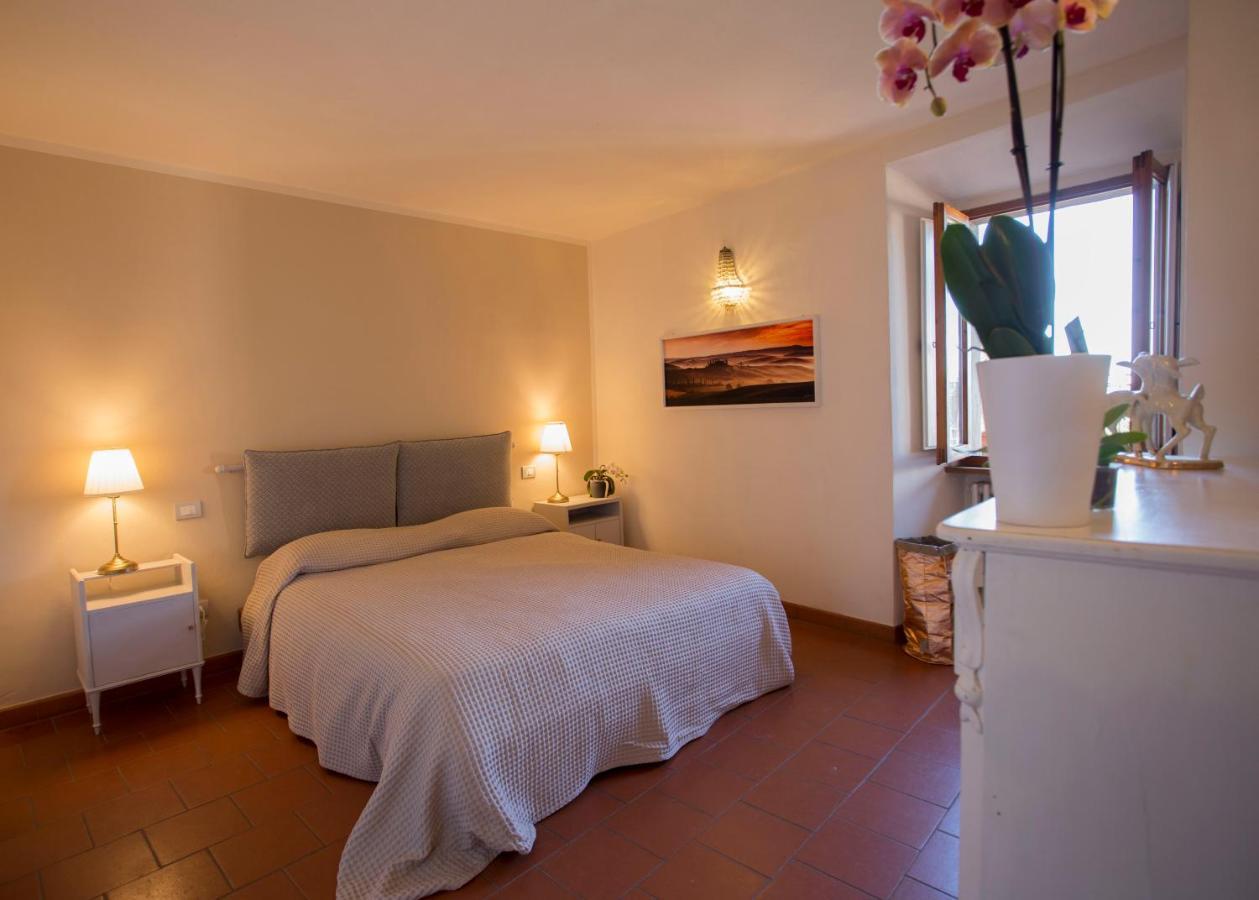 Appartamento Le Palme Con Terrazze In Centro San Gimignano Exterior photo